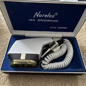 Vintage Norelco New Speedshaver With Trimmer SC8010 *Works*